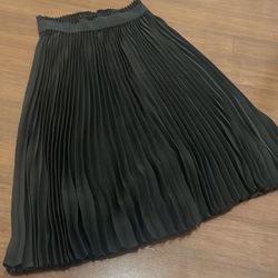 Babaton A-Line Black Midi Skirt Pleated Work