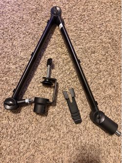 (WILLING TO NEGOTIATE) Boom Arm Stand/ Mic Stand