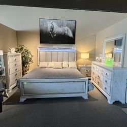 4PC King Bed Set