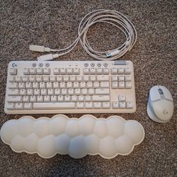 Logitech G Aurora G715 G705 GAMING KEYBOARD AND MOUSE COMBO