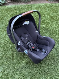 Nuna Pipa seat 202