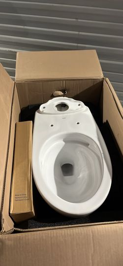 TOTO Drake 2-piece Elongated Toilet