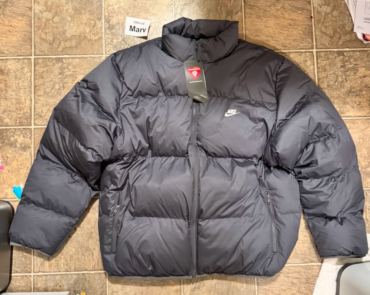 Nike Sportswear Club Men's Puffer Jacket XL