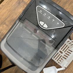 Countertop Ice Maker