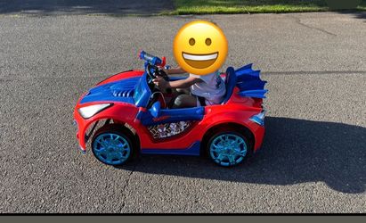 Spider-Man ride on car