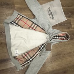 Burberry sweater 