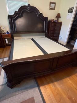 California king bed frame and box spring