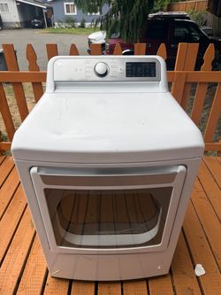 LG DRYER 7.3 cu. ft. Ultra Large Capacity Smart Wi-Fi Enabled Rear Control Electric Dryer with EasyLoad Door