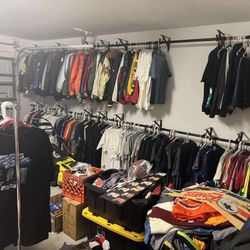 Vintage Clothing Bundle 700+ Items