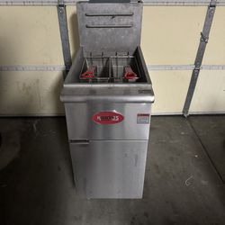 Kratos Commercial 40 lb Gas Deep Fryer – Like New (LP)