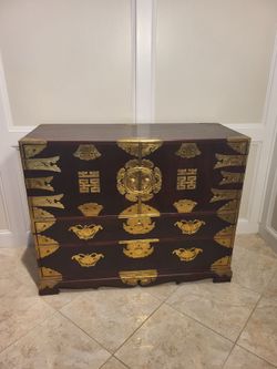 Vintage japanese chest