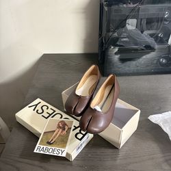 Raboesy tabi shoes