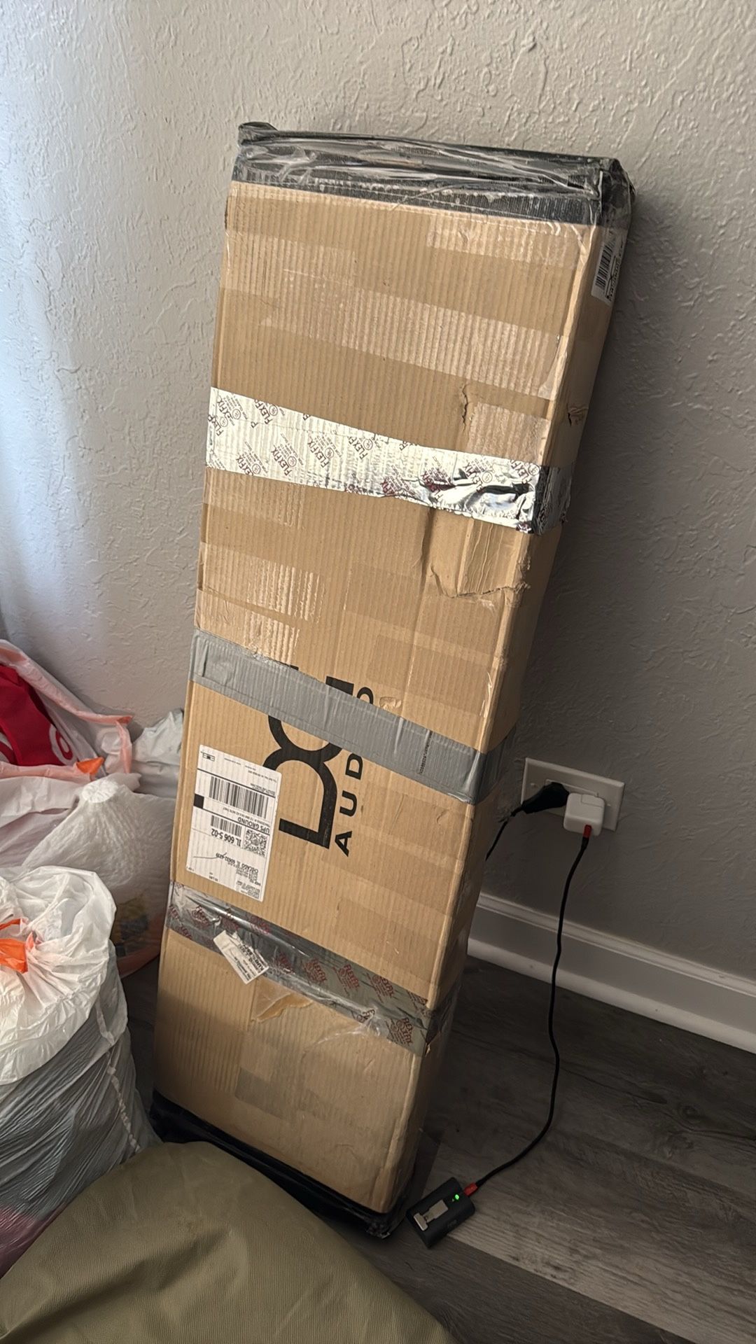 DC AUDIO 9.0k Amp
