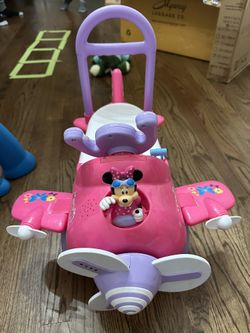 Minnie Mouse Walker With Sound And Lights