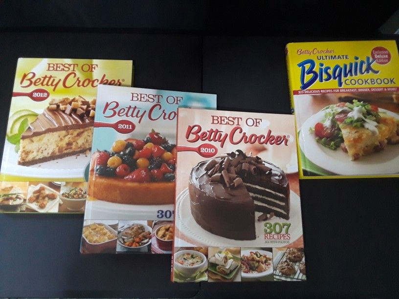Betty Crocker Cookbooks Qty 4 $10
