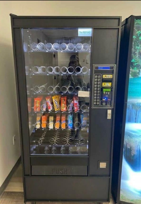 Vending.machine for Sale in Miami, FL OfferUp