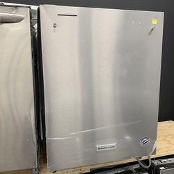 Kitchen Aid Dishwasher In Stainless Steel New Open Box