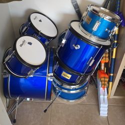 2 Junior Drum Set In Pieces
