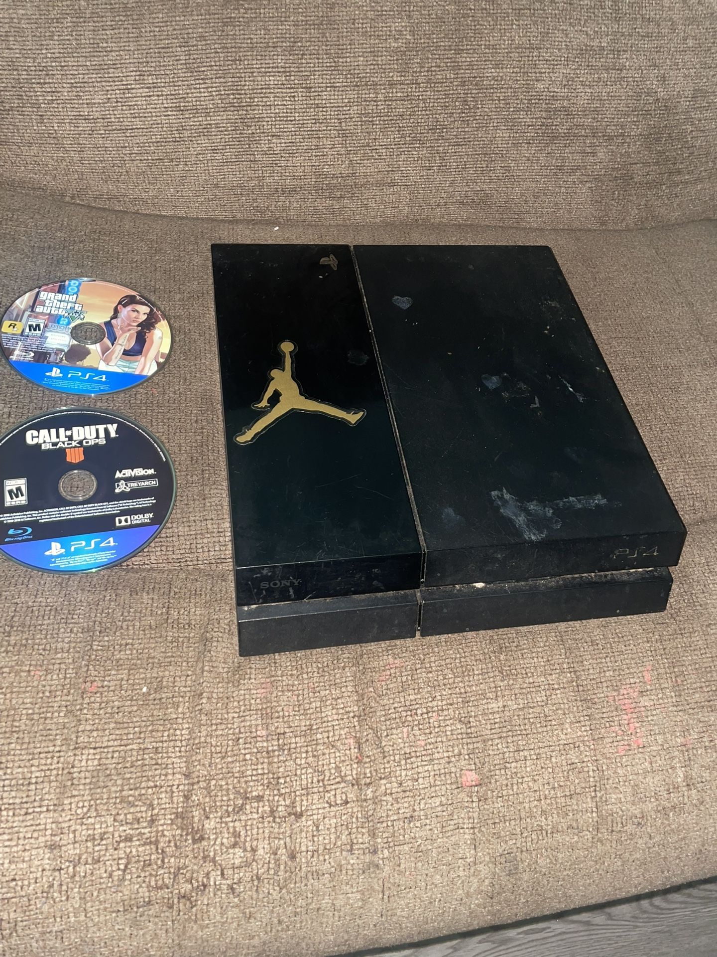 $80 PS4 , GTA 5 And Black Ops 3 No Controller