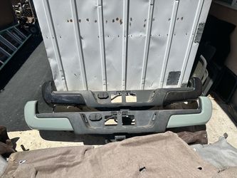 2017. Toyota tacoma.   Rear. Bumper.    Parts