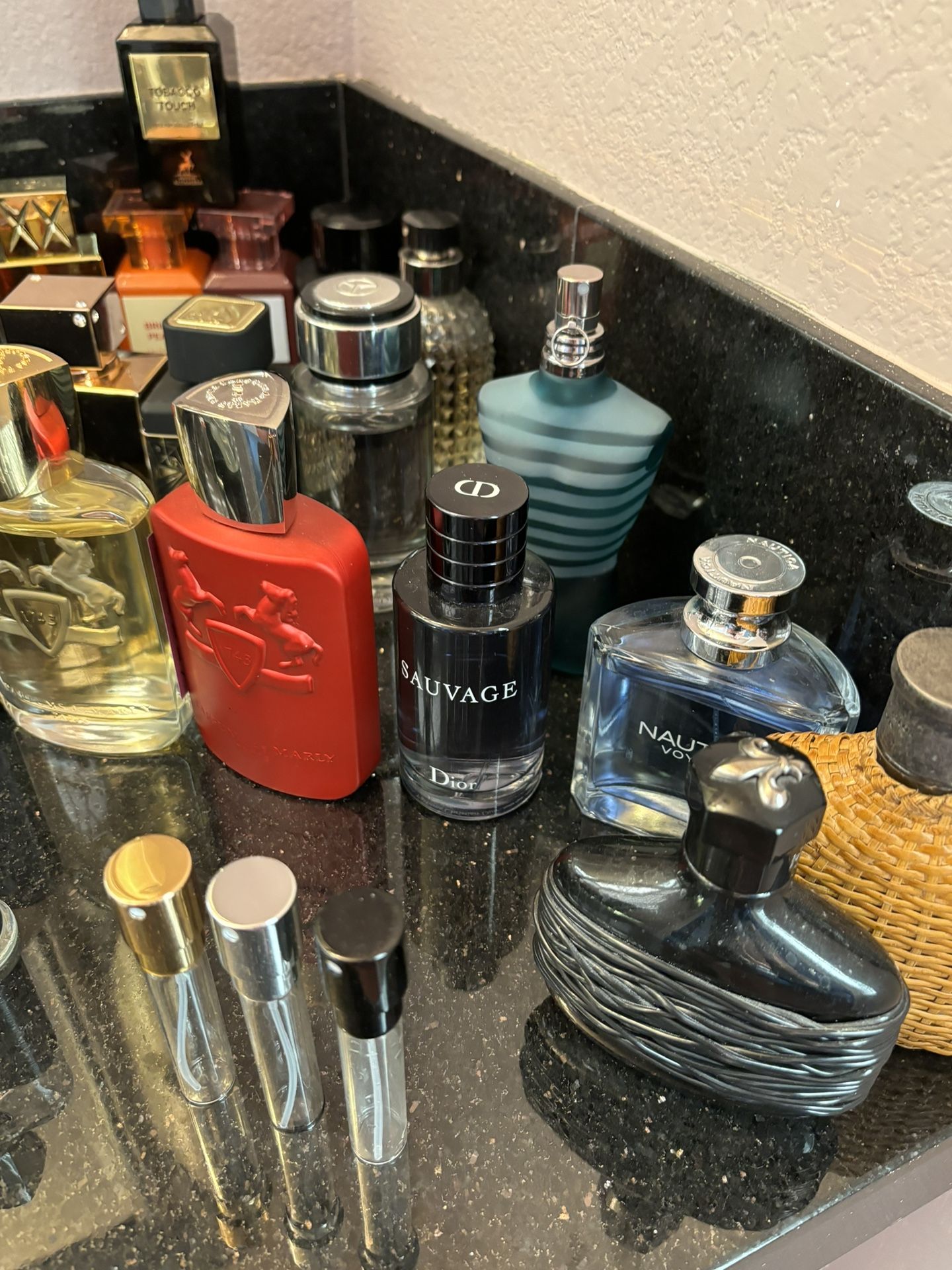 10mL Designer And Niche Fragrance Decants! for Sale in Las Vegas, NV