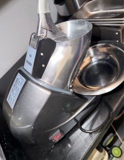 Ice crusher