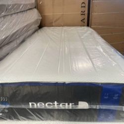 Brand New Queen Size Memory Foam Nectar Classic Mattress 