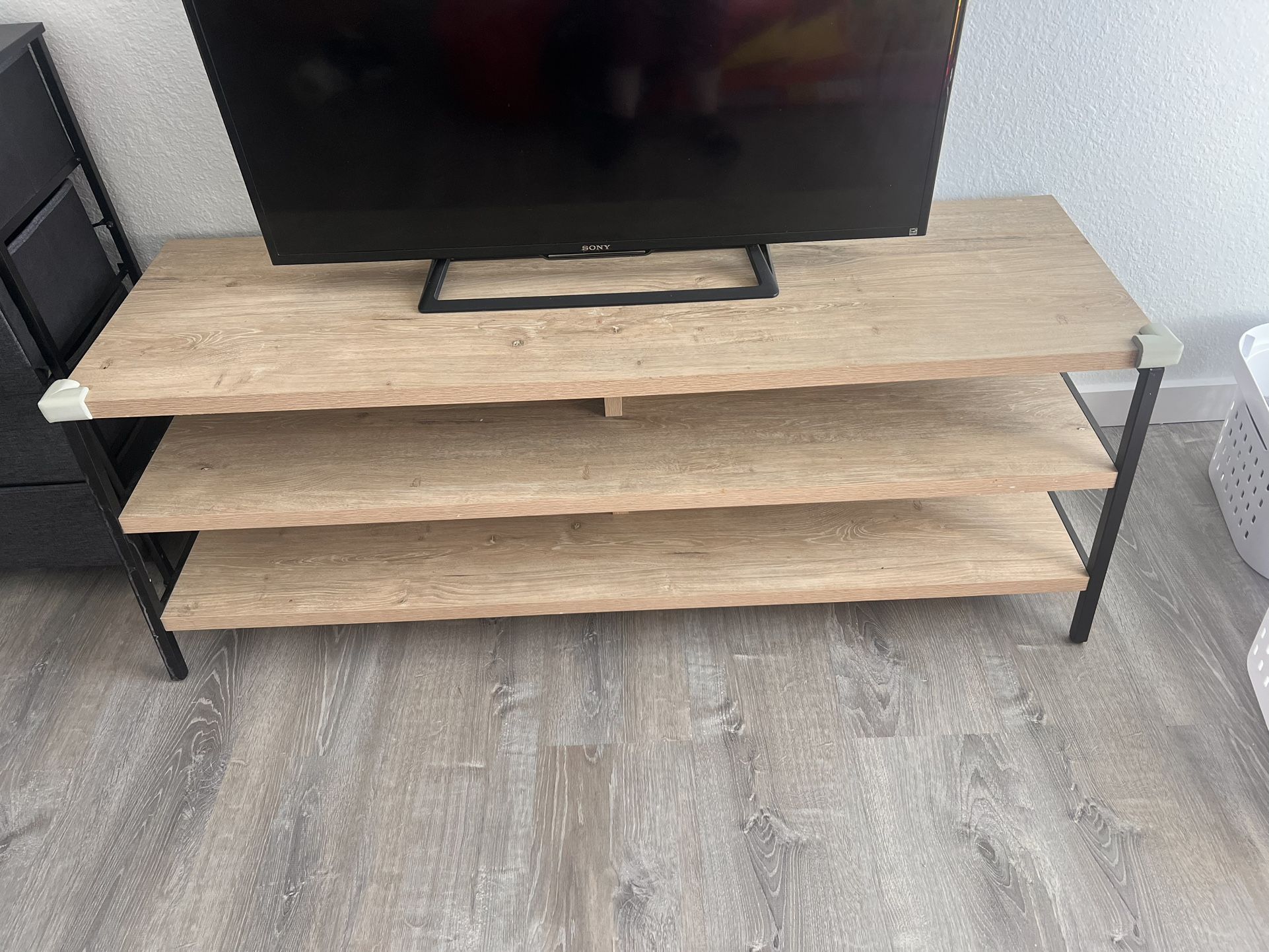 3 Tier Entertainment Stand