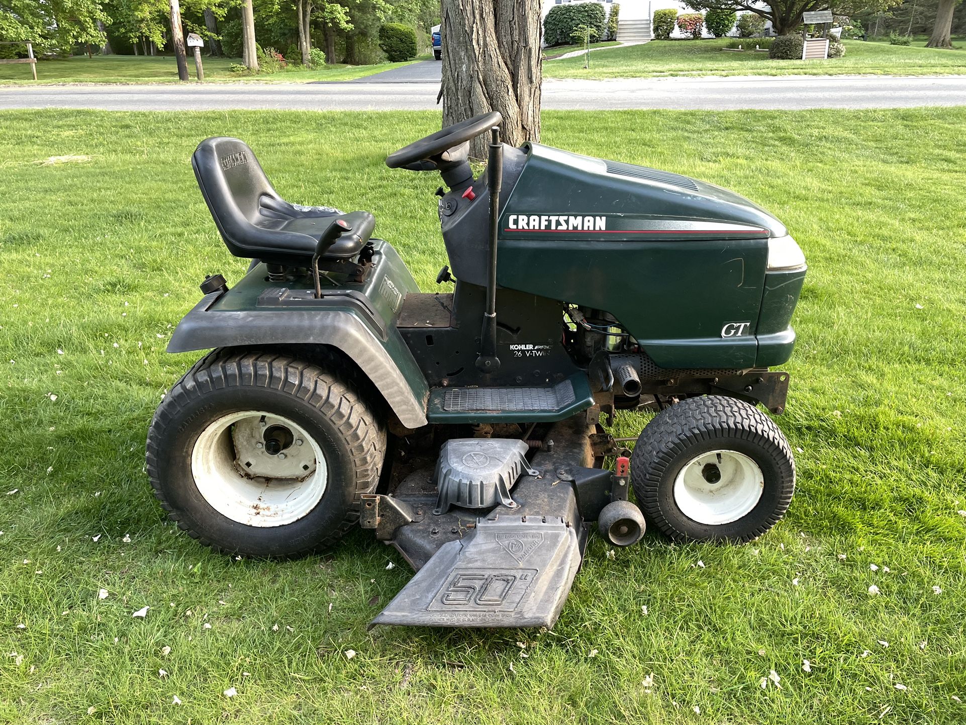 Beast! Craftsman GT6000 Tractor With Huge 26HP V-Twin Kohler