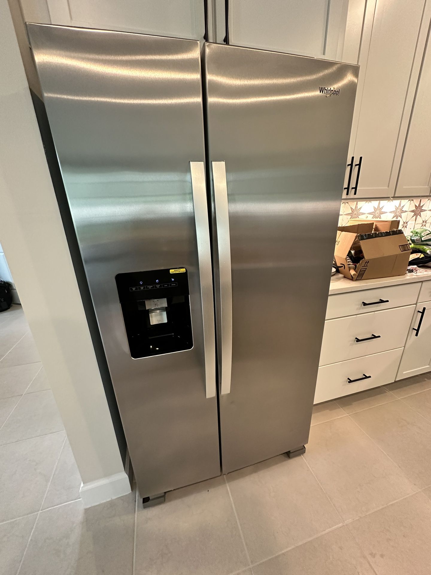 Brand new whirlpool Refrigerator/Freezer