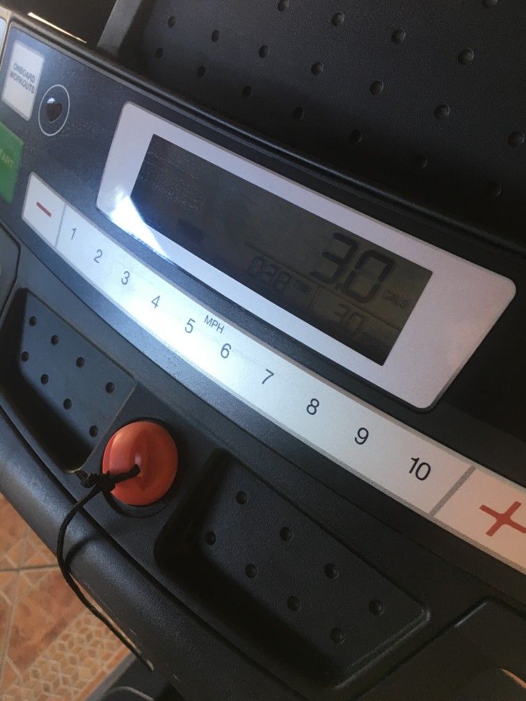 Weslo Treadmill for Sale in Miami, FL OfferUp