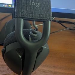 Logitech Zone Vibe 100 Bluetooth 