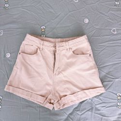 Urban Revivo Ivory Shorts – Like New