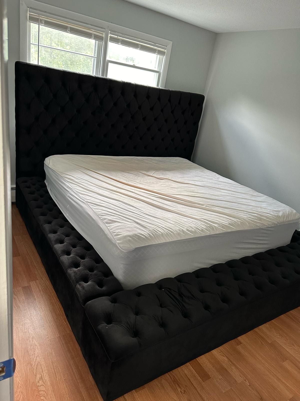 King_Johnnay Upholstered Platform Storage Bed (NO Mattress included)