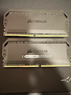 Corsair Dominator Platinum RGB DDR4 32GB RAM Memory (2x 16GB) 3200MHz