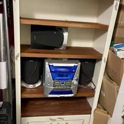 Refinished Shelf With Feather Molds