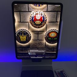 iPad Pro 13 Inch With Kensington Dock And Apple Pencil