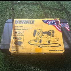 DEWALT grease gun Kit 