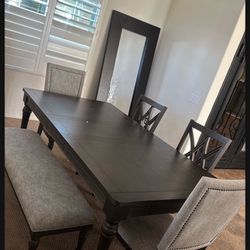 Dinning Table