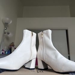 Thai Tea Ankle Boots (5.5 cm) [Color: IVORY, Size: 225]