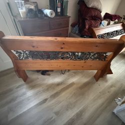 queen size bed frame 