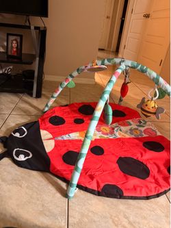 Baby playmat