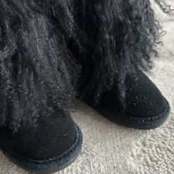Bearpaw, Size 10, Very Cute, almost new!