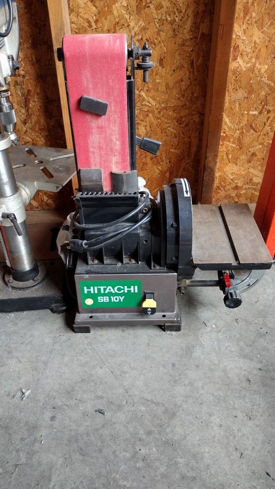 Hitachi Sander