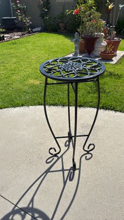 Plant / Side table