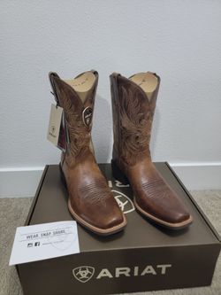 Ariat boots mens size 9 1/2 New