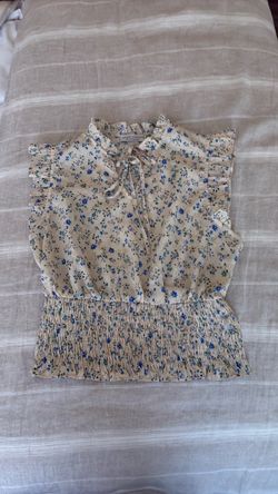 Floral Ruffle Blouse