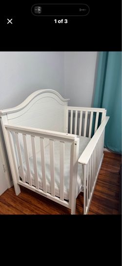 Carters by daVinci Nolan 4-in-1 convertible Crib