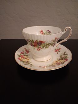 Queens English bone China teacup and saucer