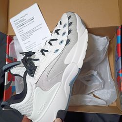 And 1 30th Anniversary Size 8.5men Size10women Brand New In The Box With Extra Laces 